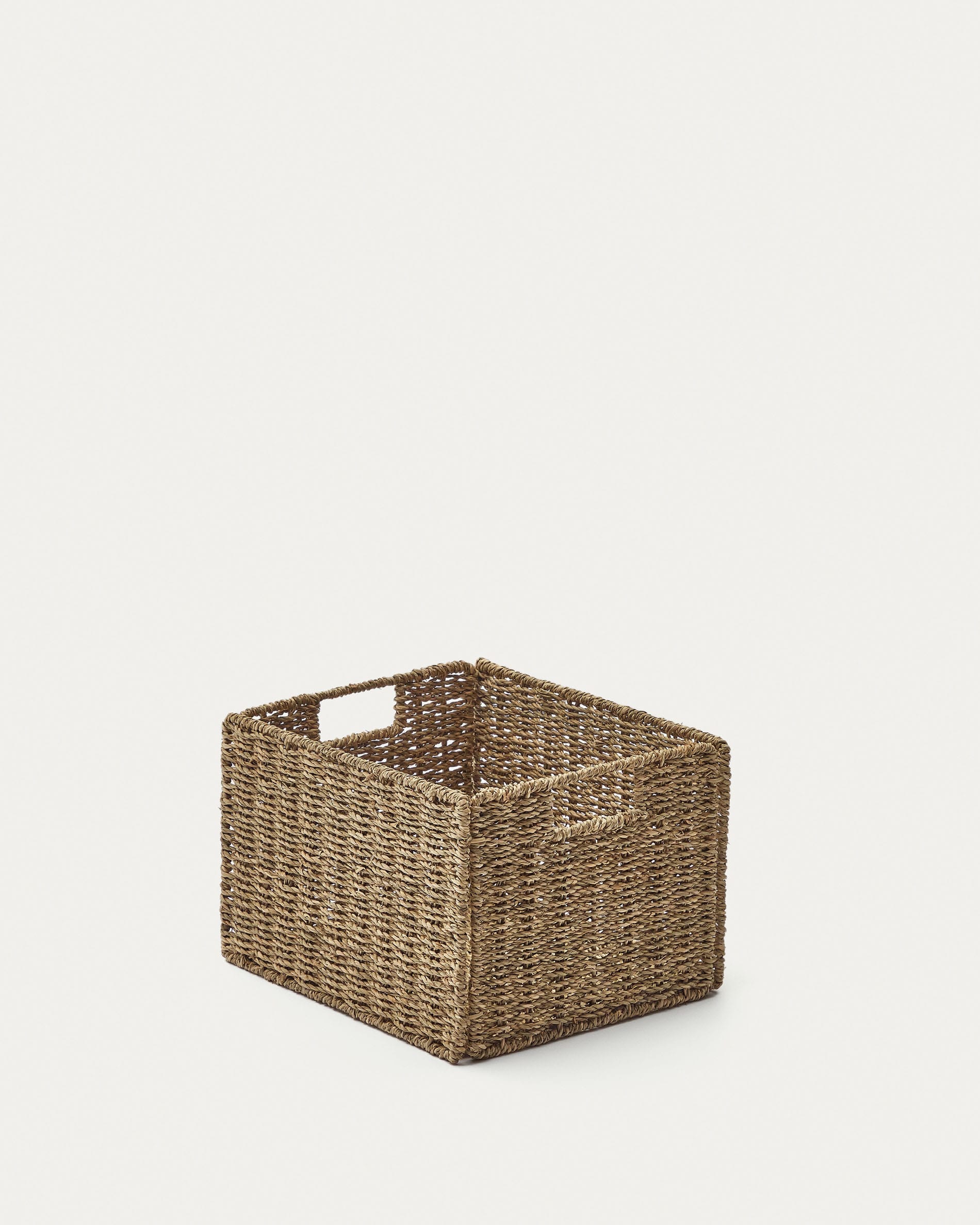 Tossa klappbare Kiste aus Naturfasern 32 x 27 cm in Natur präsentiert im Onlineshop von KAQTU Design AG. Aufbewahrungskorb ist von Kave Home