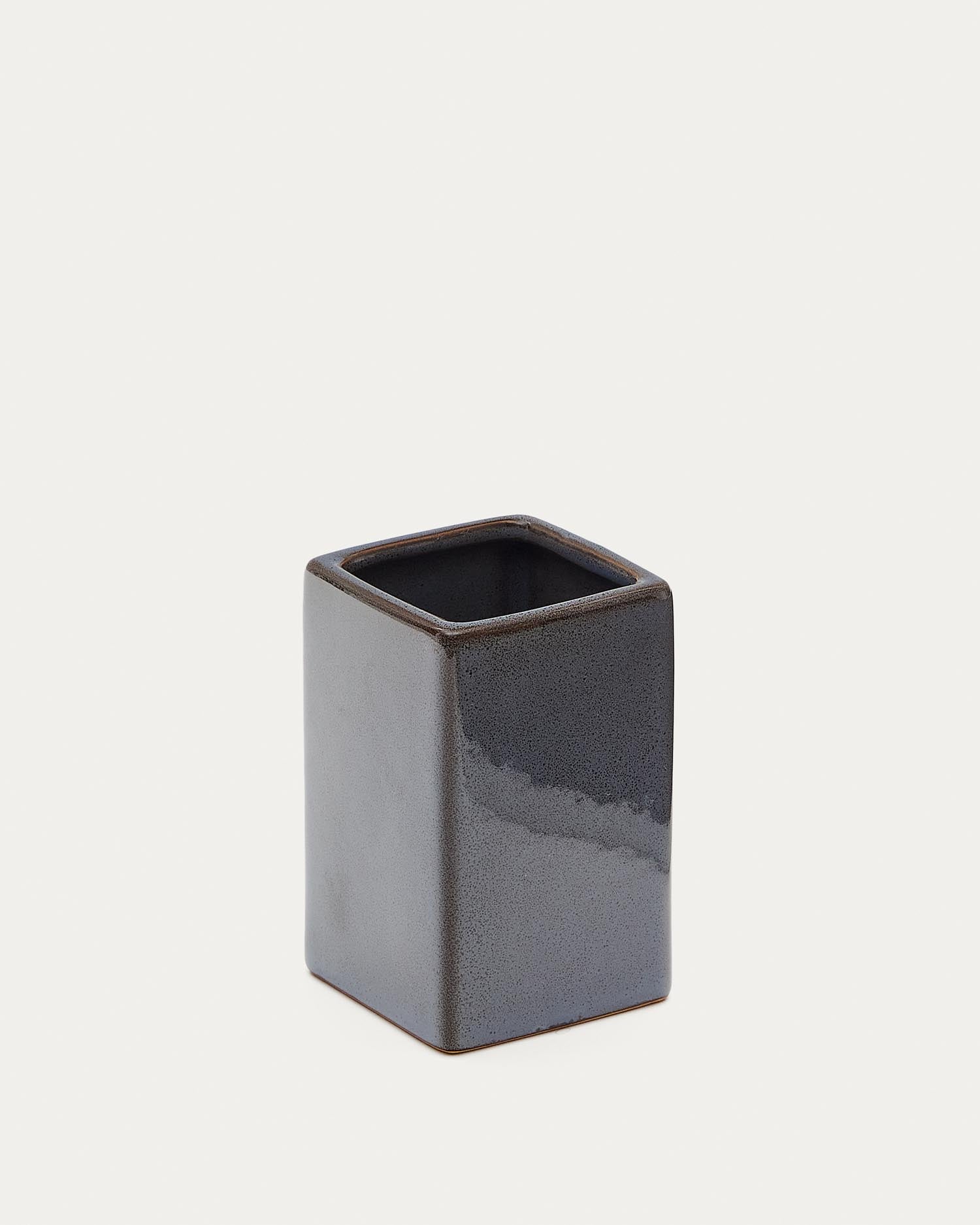 Silvet Grauer Steingut Zahnbürstenhalter in Blau präsentiert im Onlineshop von KAQTU Design AG. Badzubehör ist von Kave Home