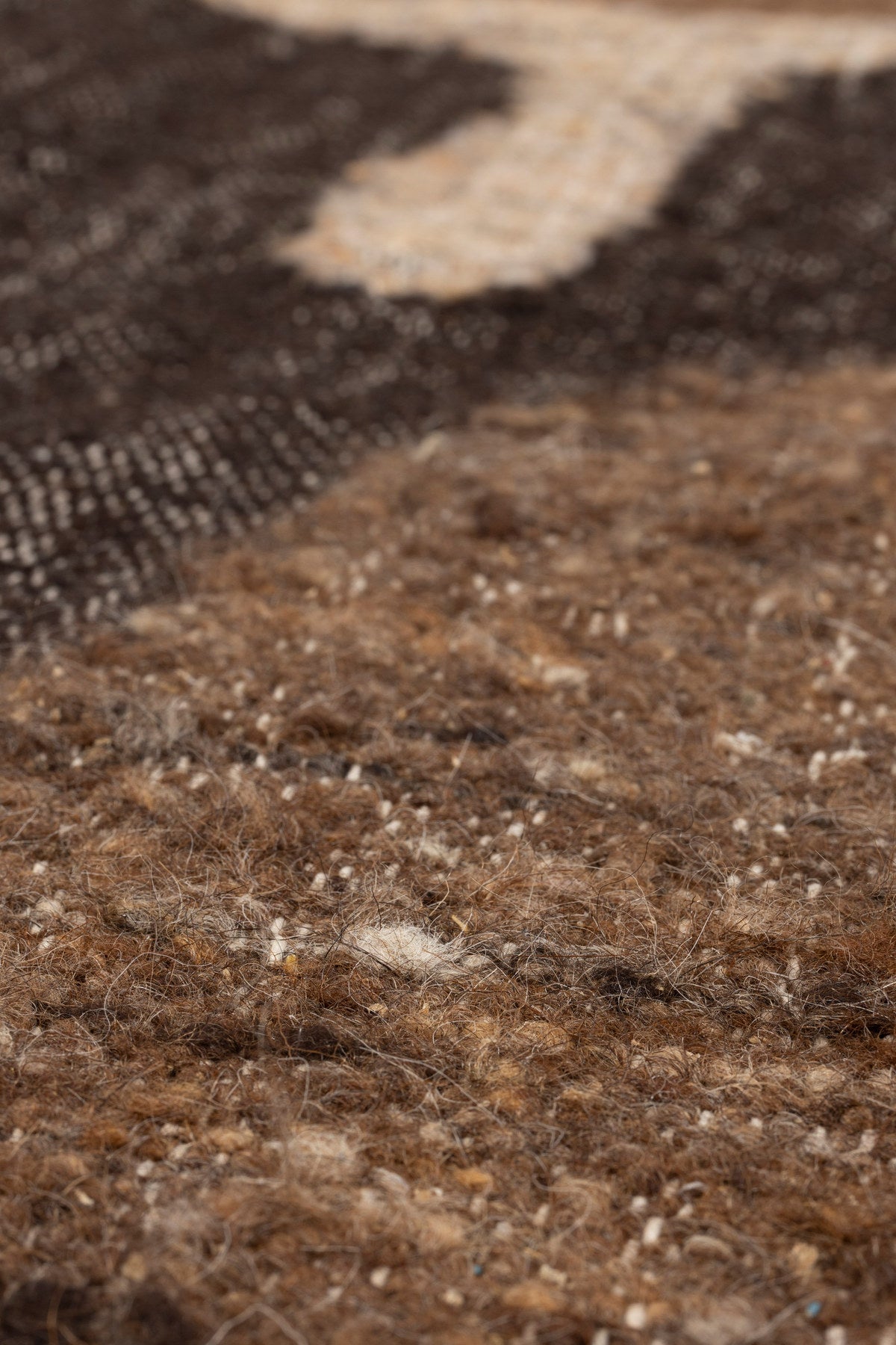Handgewebter Teppich Briton aus Wolle, Jute und Baumwolle in neutralem Farbton