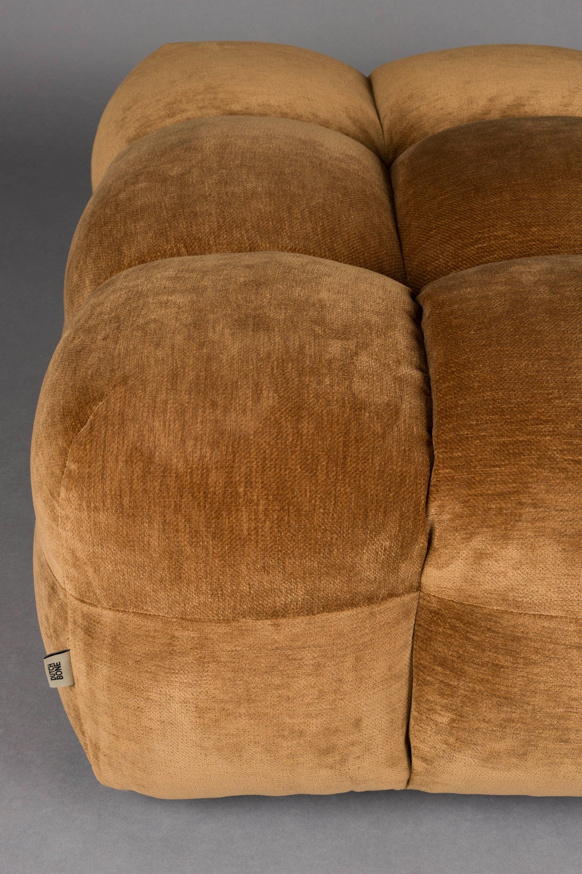 Hocker Hackman in Cognac präsentiert im Onlineshop von KAQTU Design AG. Pouf ist von Dutchbone
