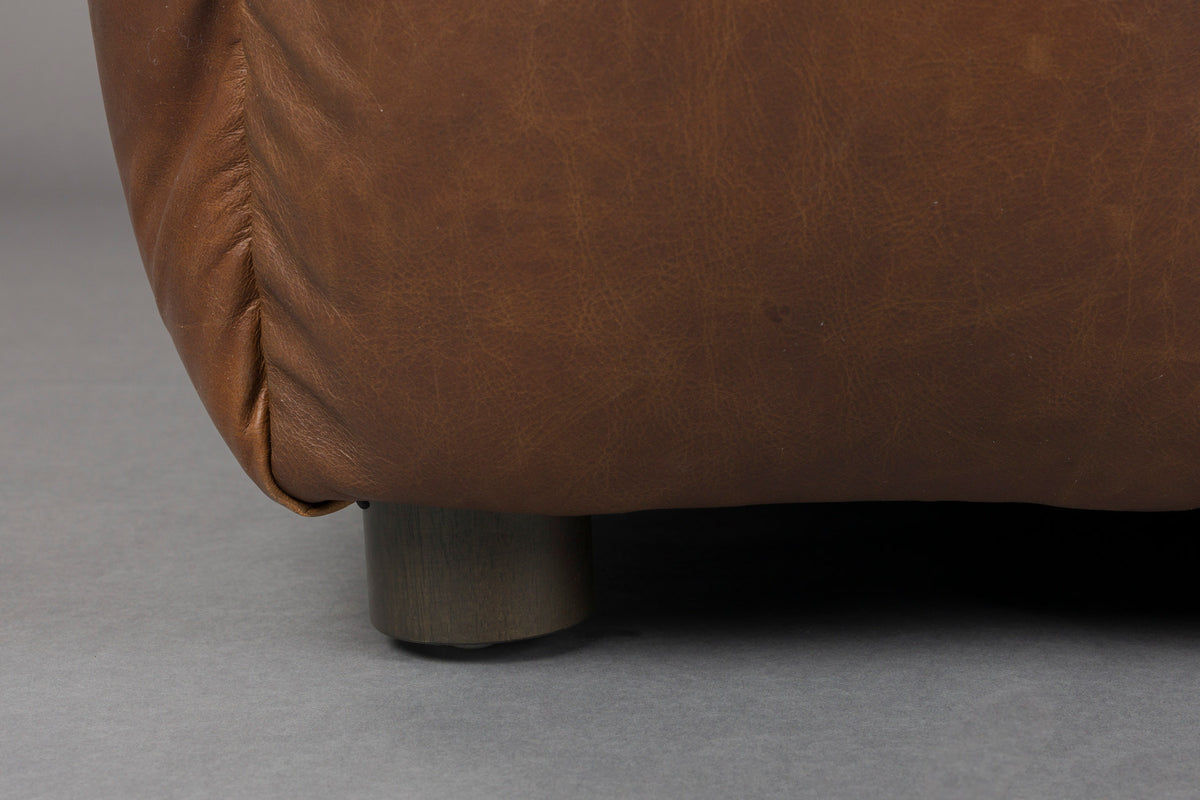 Hocker Hackman in Chocolate präsentiert im Onlineshop von KAQTU Design AG. Pouf ist von Dutchbone