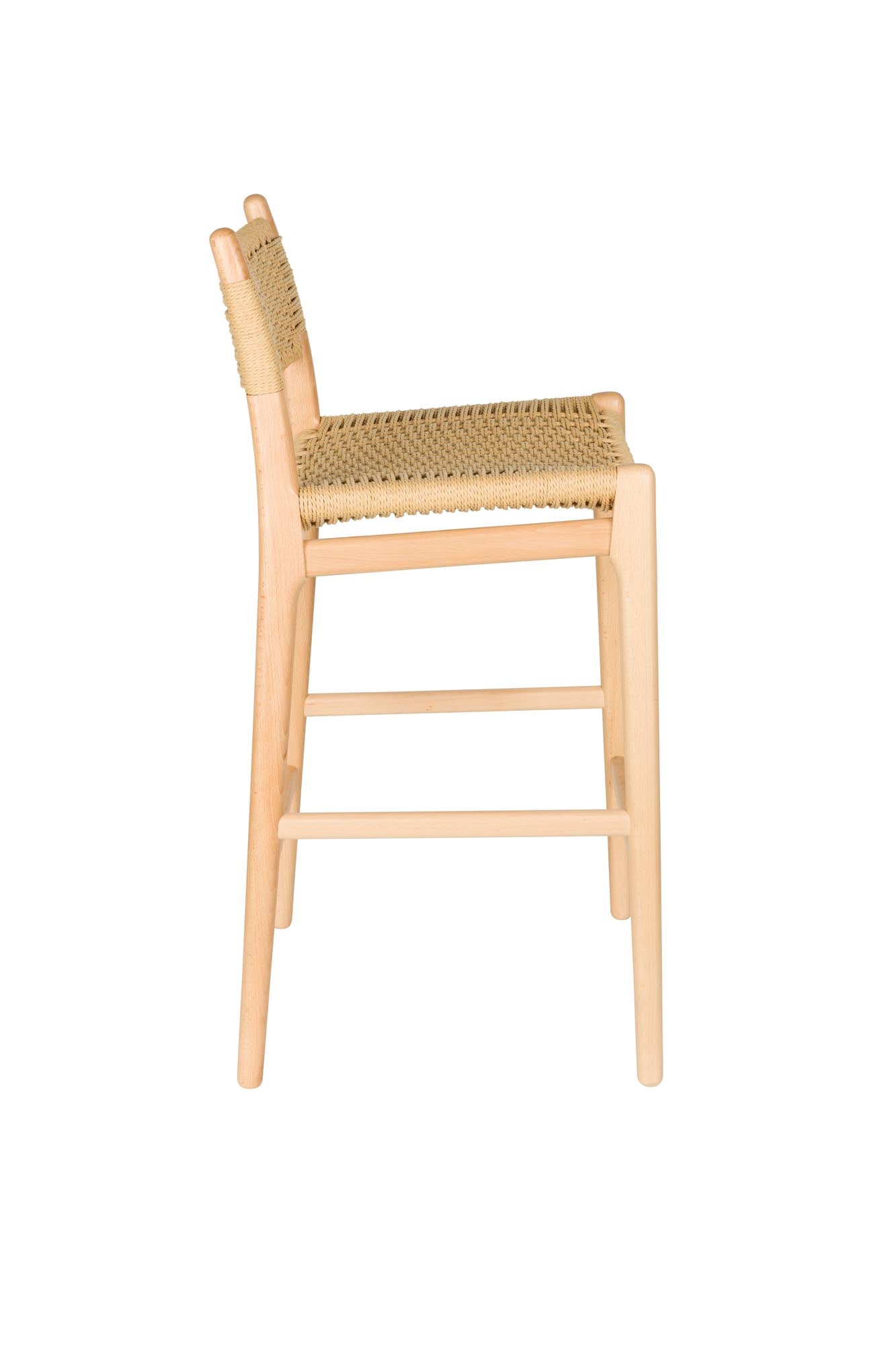 Erleben Sie den Barstuhl Cecile von Dutchbone – ein elegantes Design, das Komfort und Stil in Ihre Einrichtung integriert.