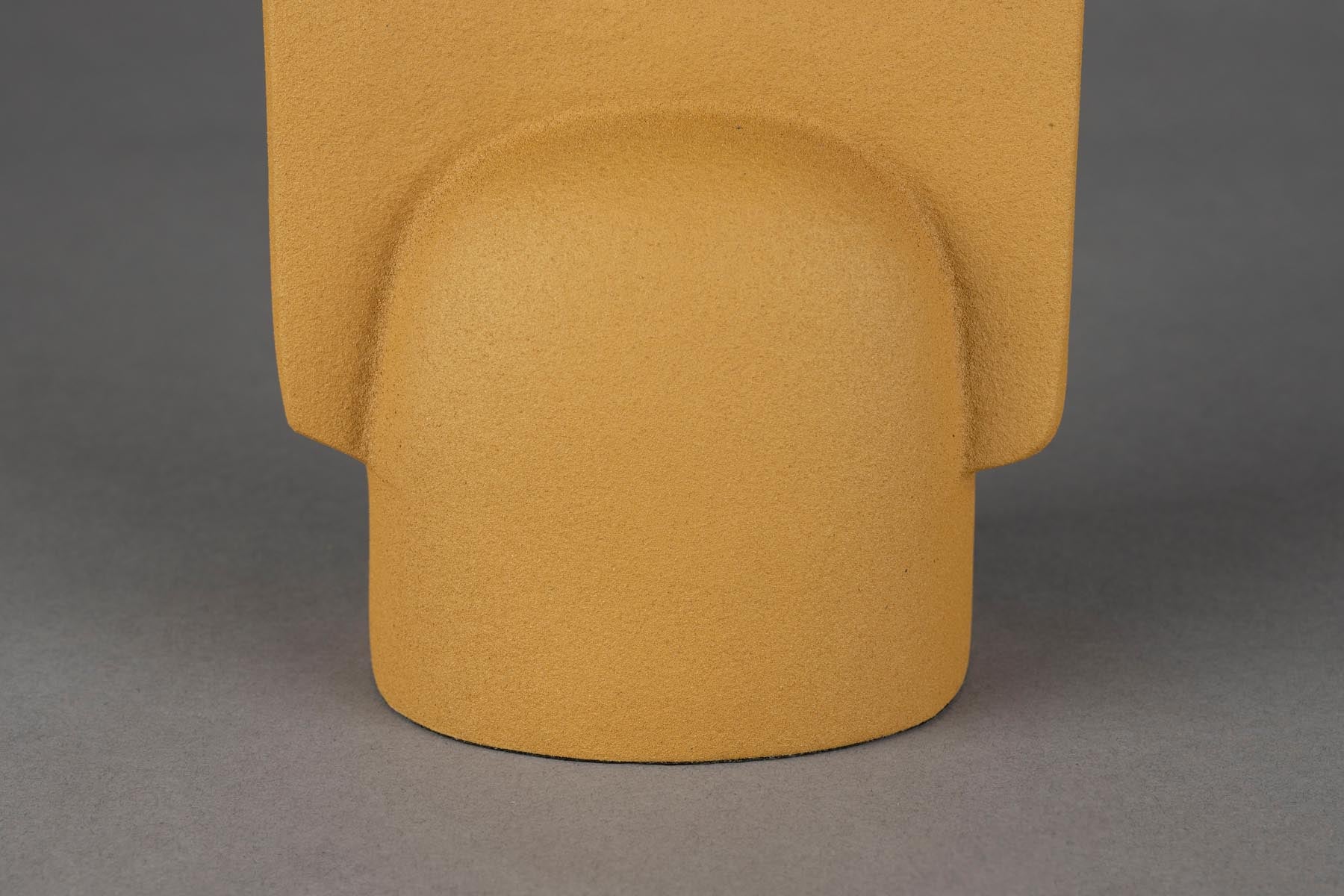 Vase Santos in präsentiert im Onlineshop von KAQTU Design AG. Vase ist von Dutchbone