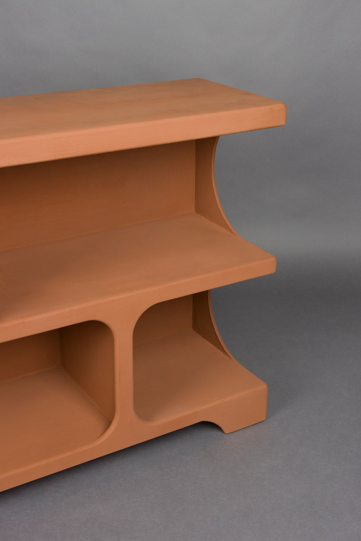 Regal Dundee in Terrakotta präsentiert im Onlineshop von KAQTU Design AG. Bücherregal ist von Dutchbone