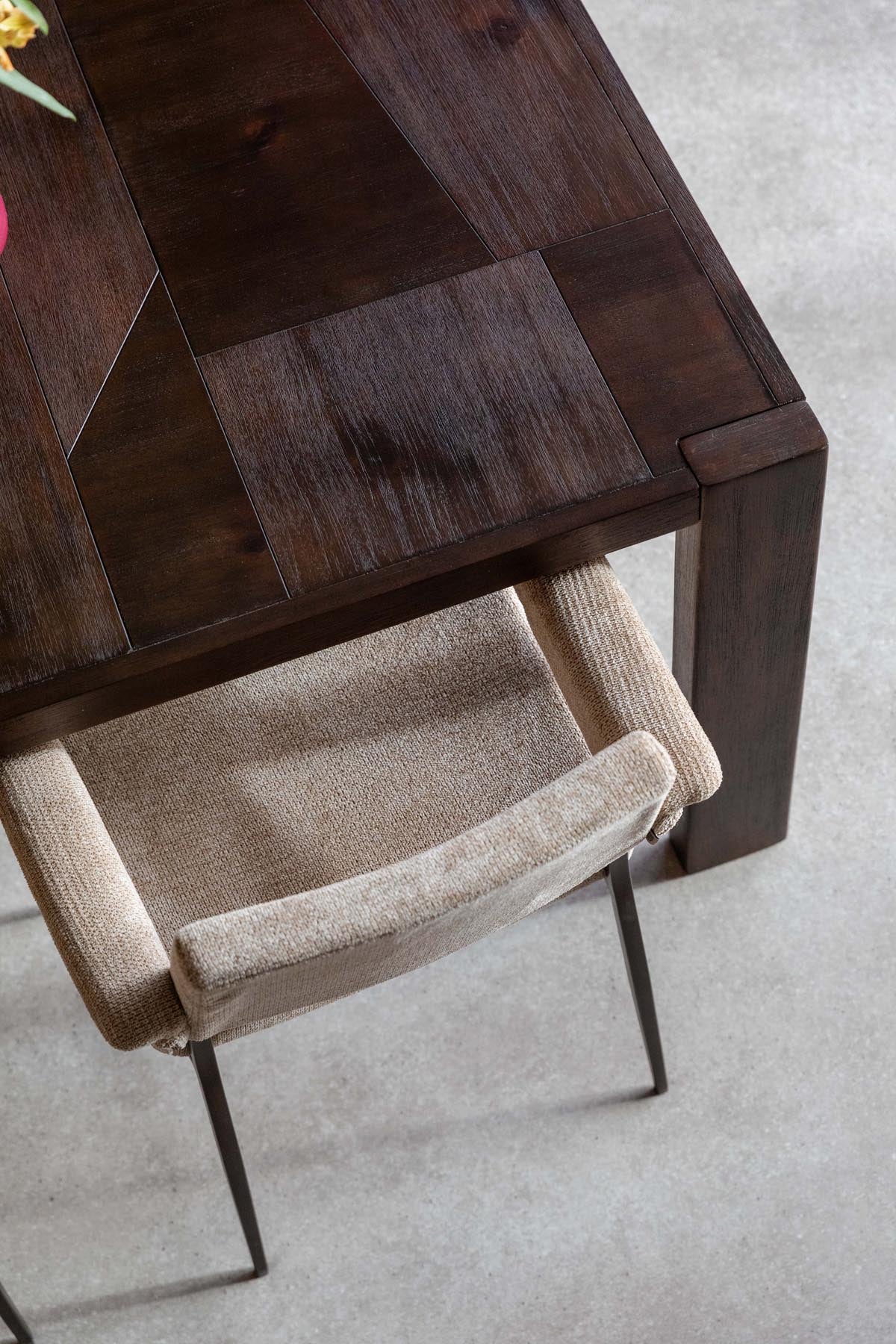 Esstisch Bruneau in Braun präsentiert im Onlineshop von KAQTU Design AG. Esstisch ist von Dutchbone