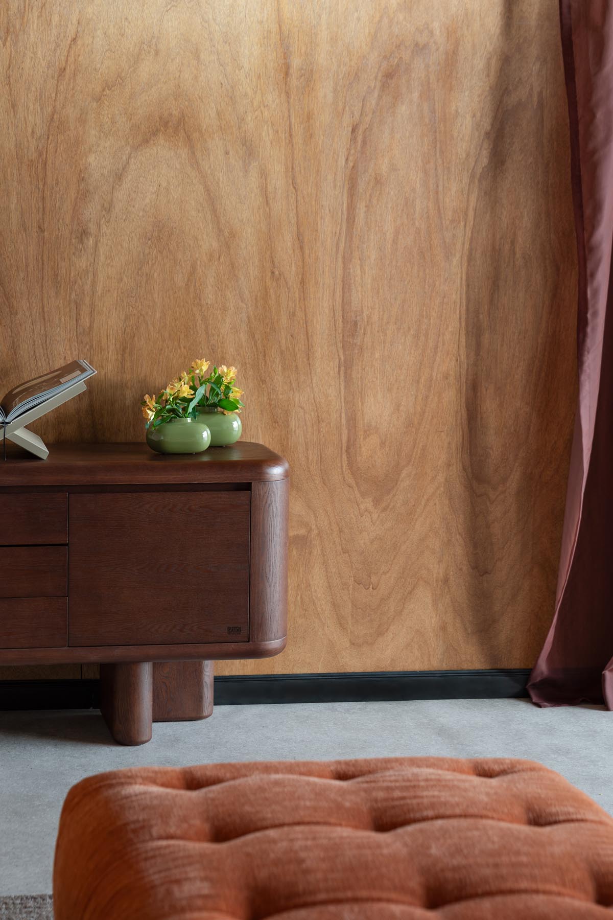 Vase Droplet in Grün präsentiert im Onlineshop von KAQTU Design AG. Vase ist von Dutchbone
