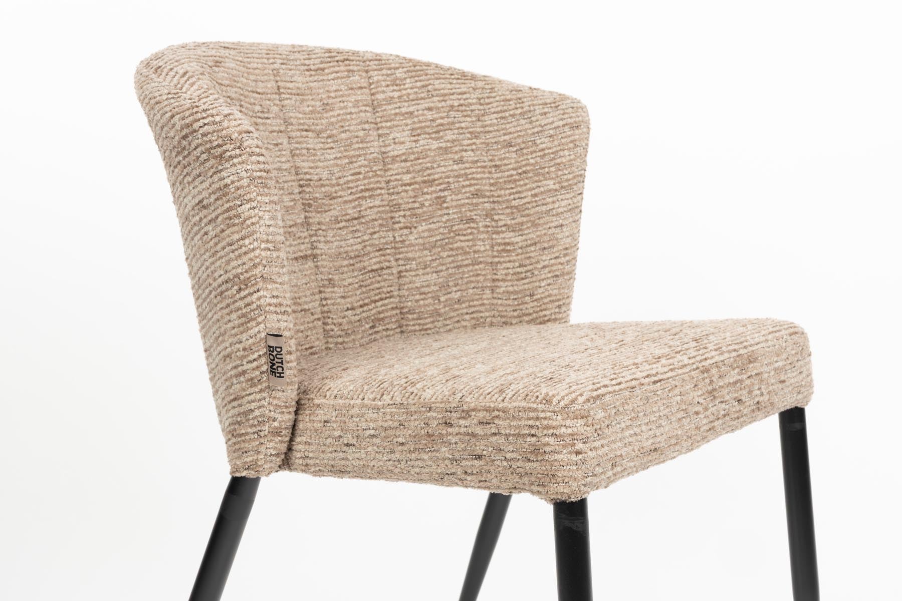 Stuhl Georgia in Braun präsentiert im Onlineshop von KAQTU Design AG. Stuhl ist von Dutchbone