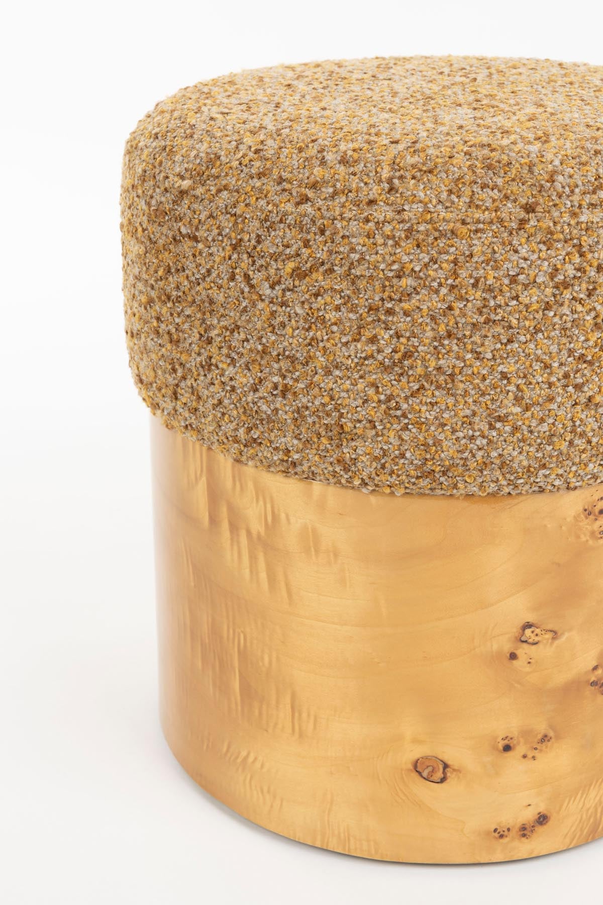 Stuhl Burlin in Braun präsentiert im Onlineshop von KAQTU Design AG. Hocker ist von Dutchbone