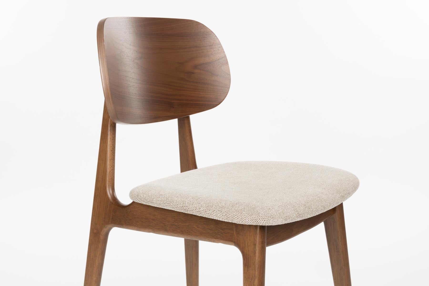 Stuhl Marais in Braun präsentiert im Onlineshop von KAQTU Design AG. Stuhl ist von Dutchbone