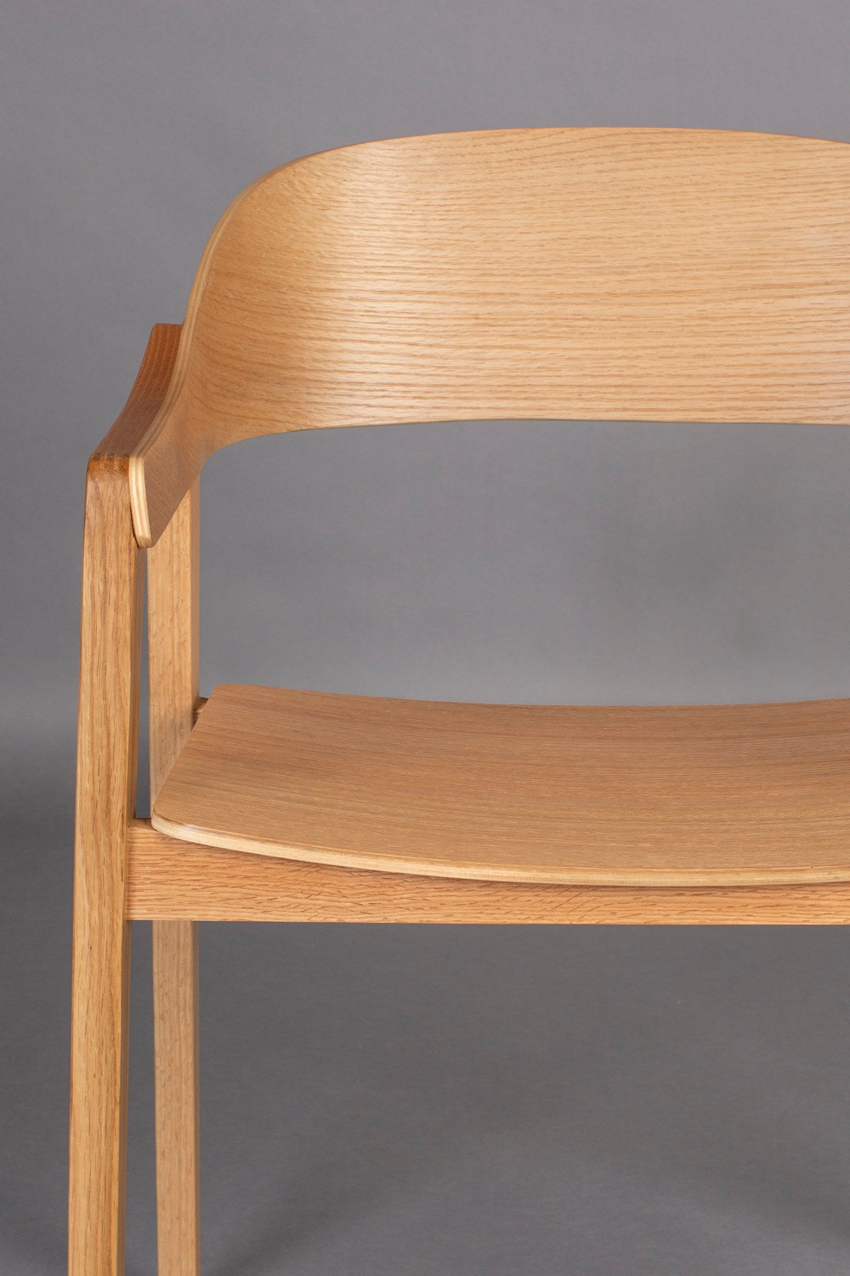 Stuhl Westlake in Natural präsentiert im Onlineshop von KAQTU Design AG. Stuhl mit Armlehne ist von Dutchbone