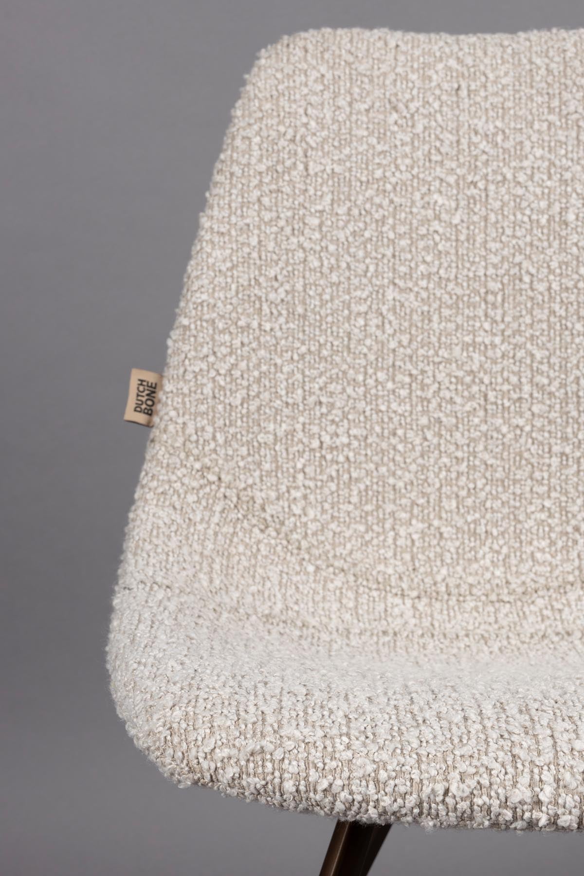 Franky Stuhl Bouclé in Schwarz präsentiert im Onlineshop von KAQTU Design AG. Stuhl ist von Dutchbone