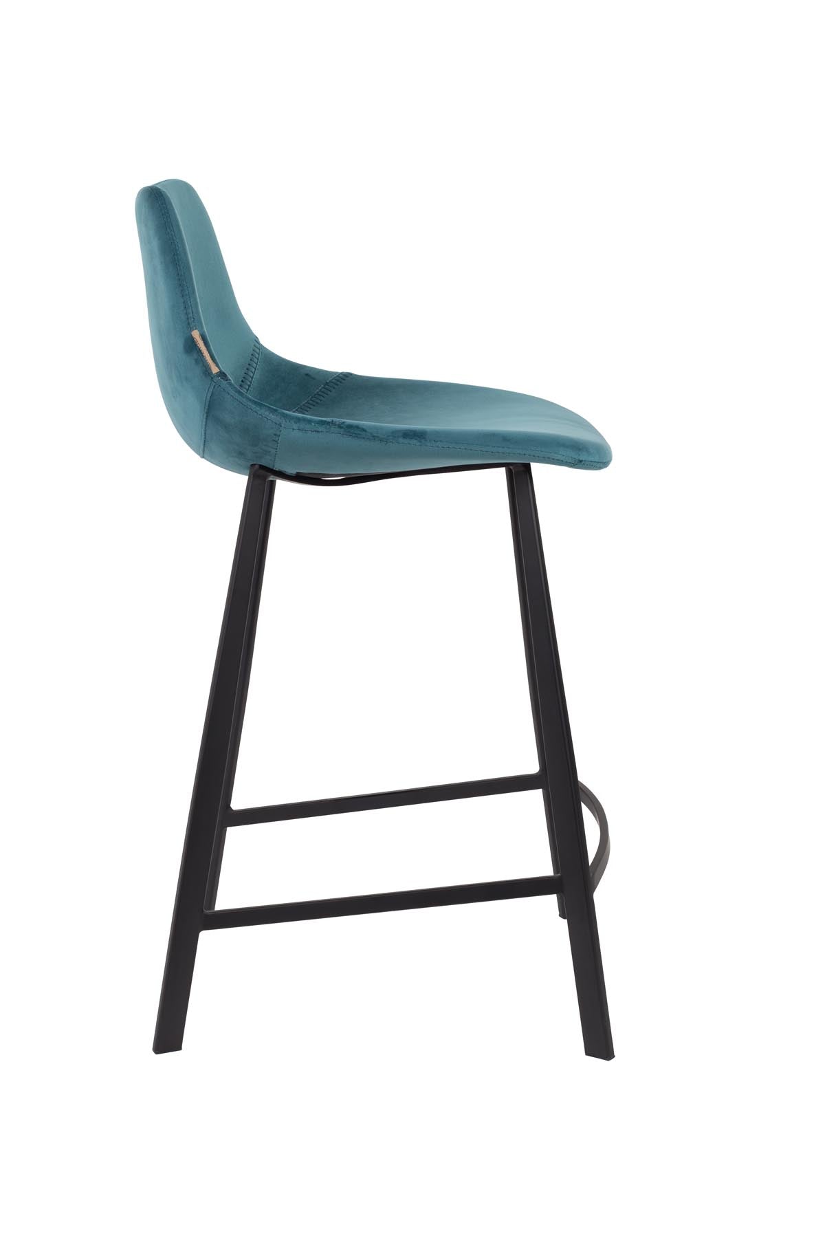 Barstuhl Franky Velvet in Petrol präsentiert im Onlineshop von KAQTU Design AG. Barstuhl ist von Dutchbone