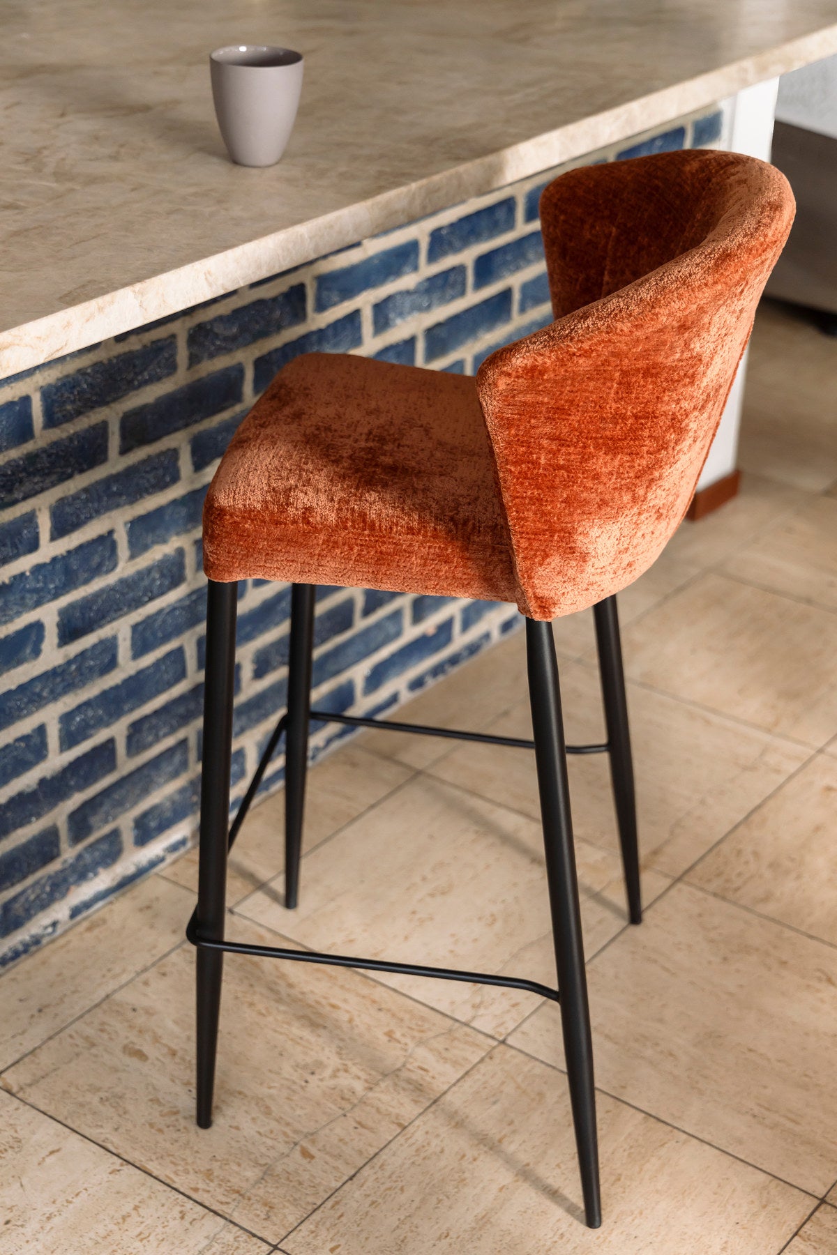 Barhocker Georgia Terra in Rot präsentiert im Onlineshop von KAQTU Design AG. Barstuhl ist von Dutchbone