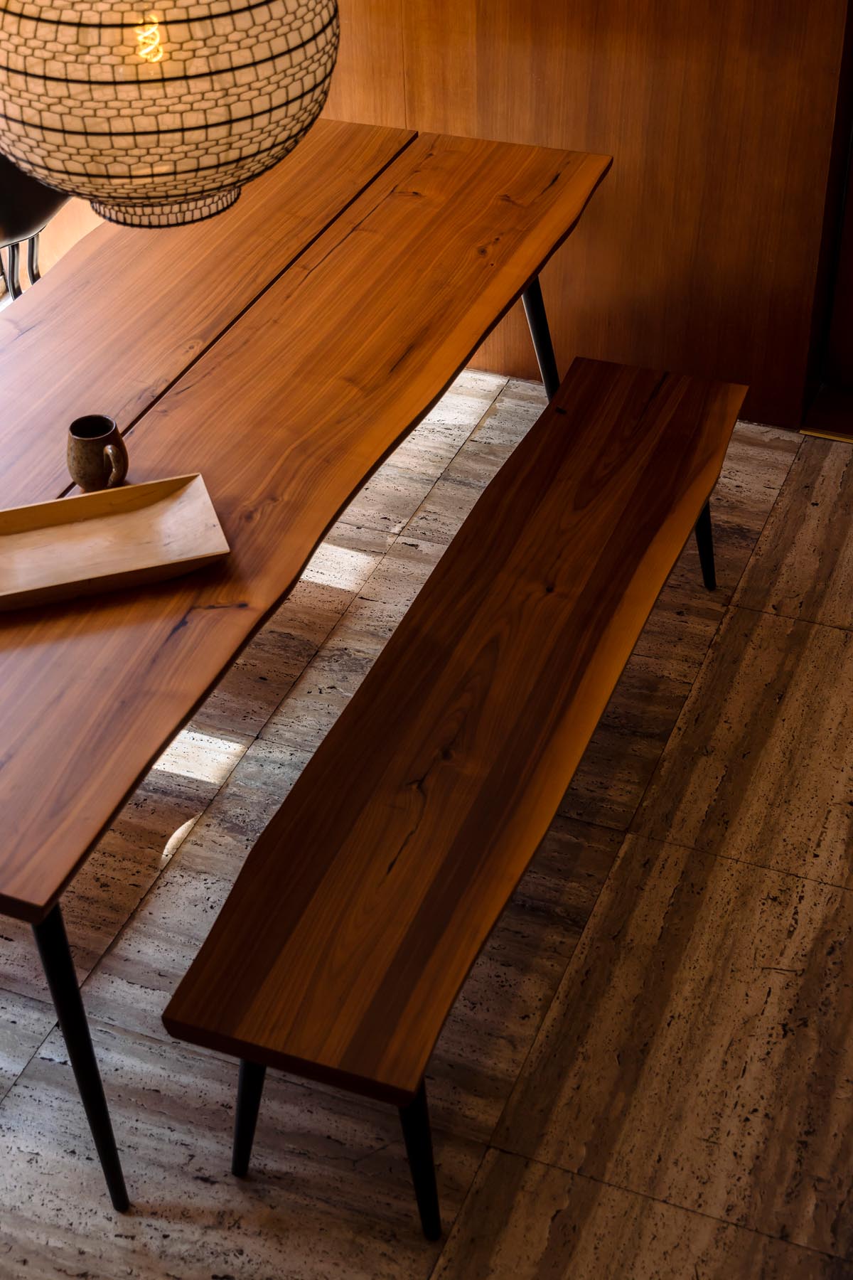 Tisch Alagon in Braun präsentiert im Onlineshop von KAQTU Design AG. Esstisch ist von Dutchbone
