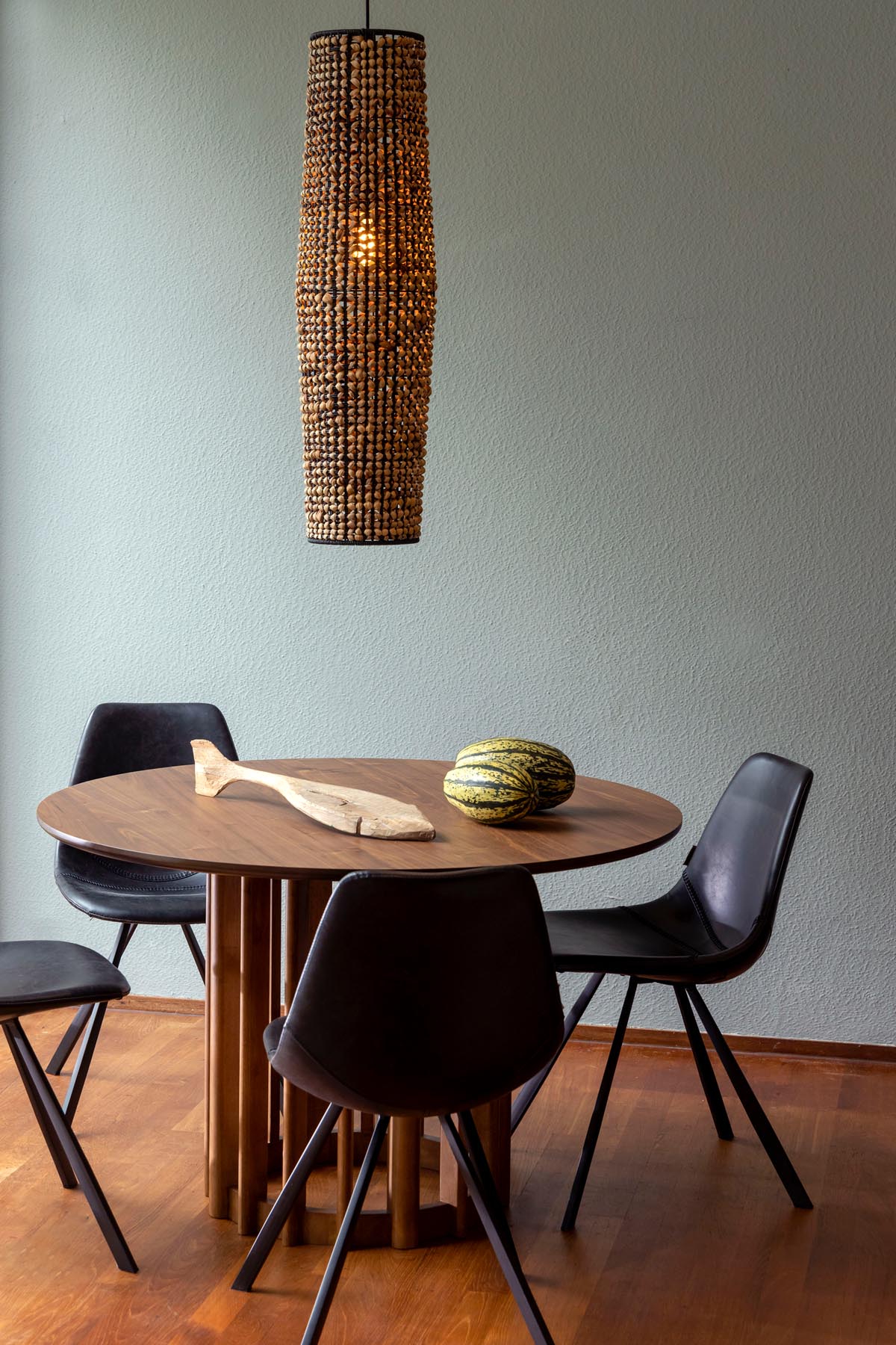 Tisch Barlet in Walnuss präsentiert im Onlineshop von KAQTU Design AG. Esstisch ist von Dutchbone