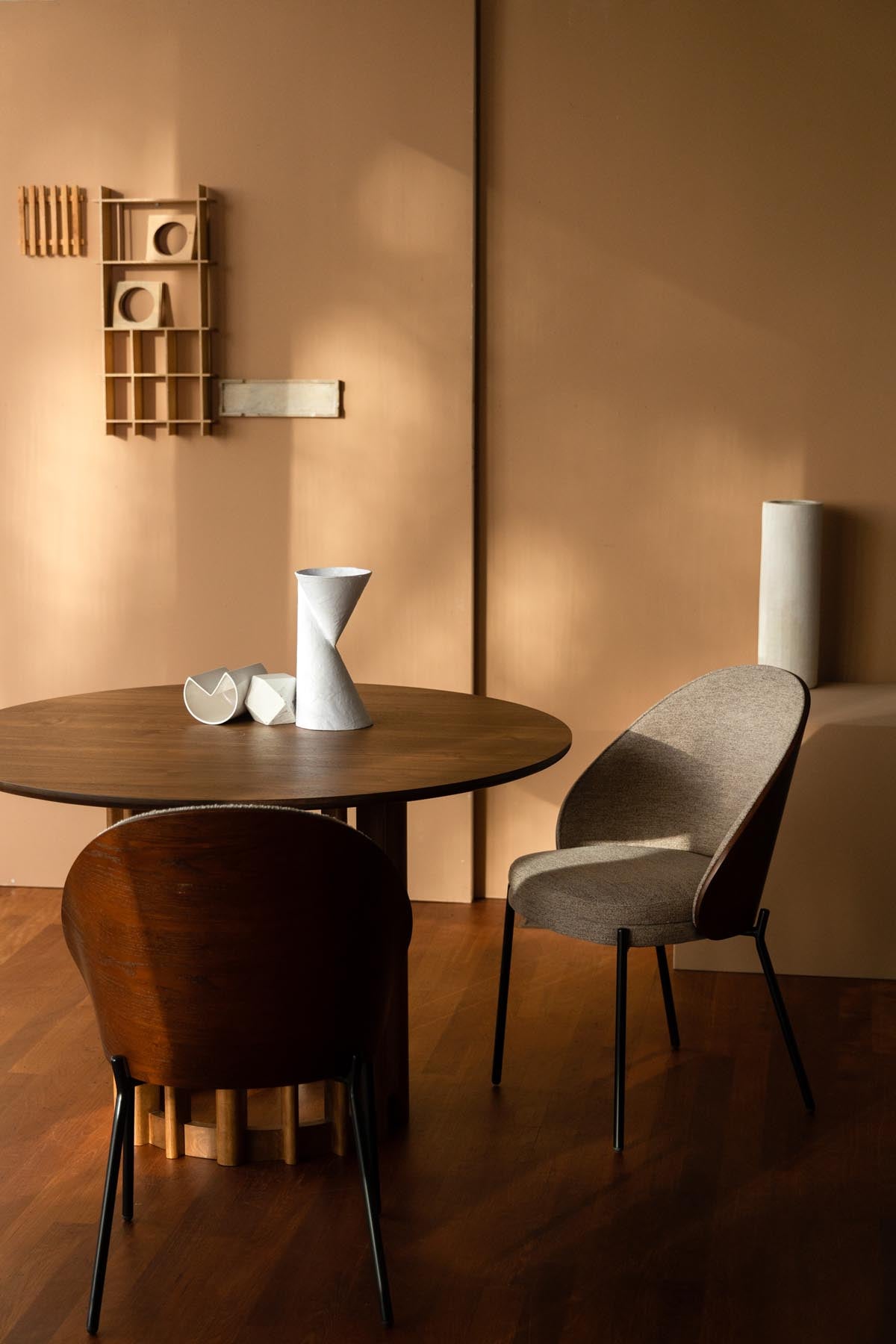 Tisch Barlet in Walnuss präsentiert im Onlineshop von KAQTU Design AG. Esstisch ist von Dutchbone