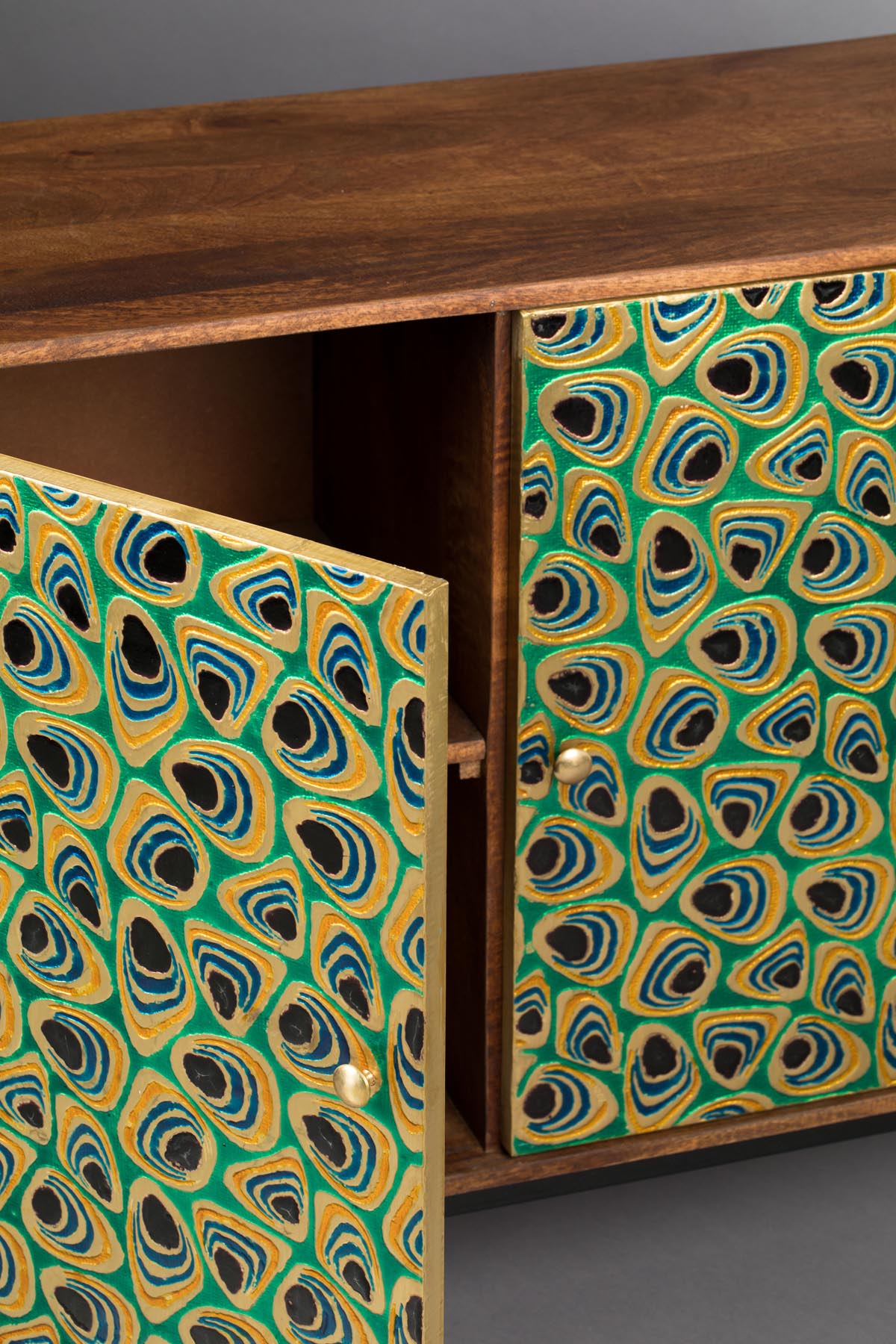 Kabinet Meena in Mehrfarbig präsentiert im Onlineshop von KAQTU Design AG. Cabinet ist von Dutchbone