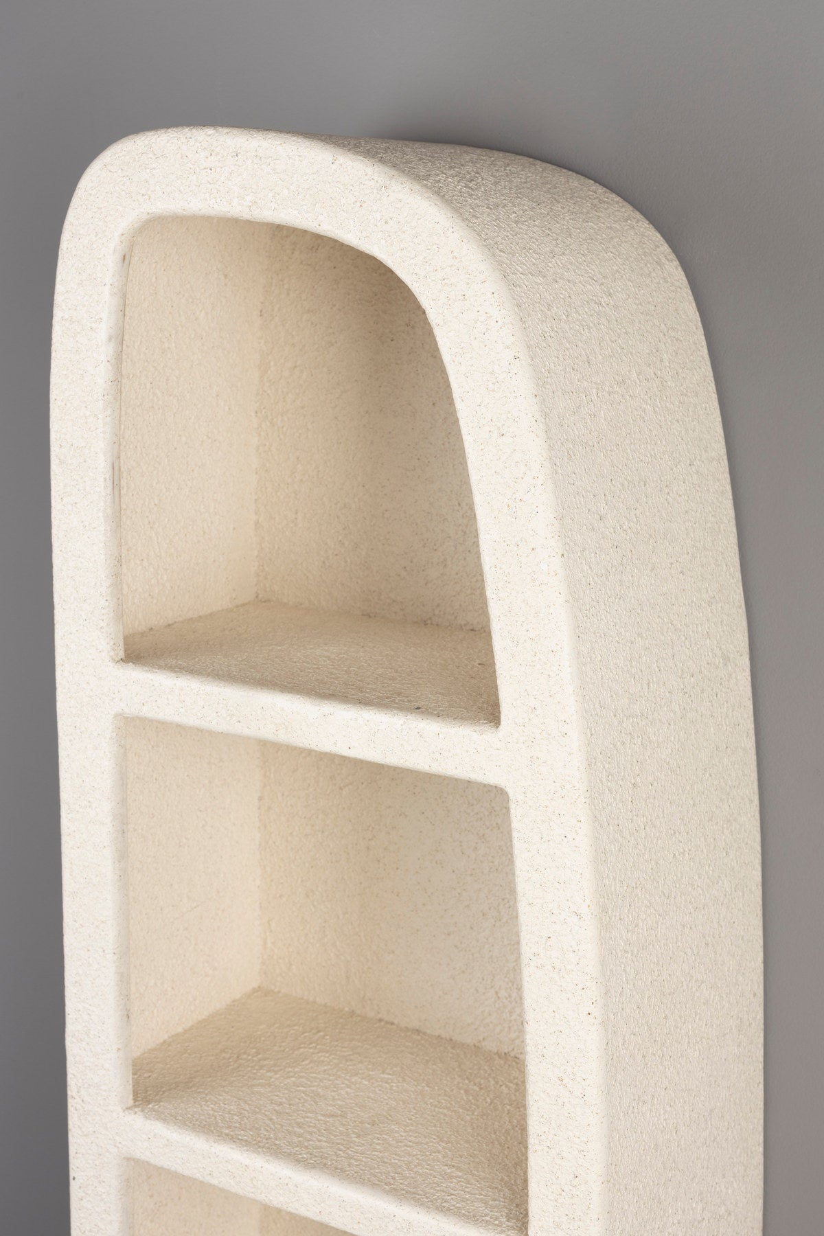 Wandregal Veda 3 Shelves in Beige präsentiert im Onlineshop von KAQTU Design AG. Wandregal ist von Dutchbone