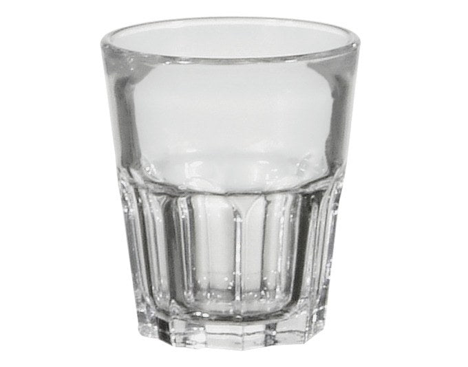 Transparentes Trinkglas ARCOROC Granity 4.5 cl mit strukturierter Oberfläche, kleine stapelbare Glasform für Bar- und Gastronomiebetrieb.