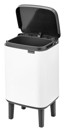 BRABANTIA Abfallbehälter Bo Hi white 4 l in White, Weiss präsentiert im Onlineshop von KAQTU Design AG. Mülleimer ist von BRABANTIA