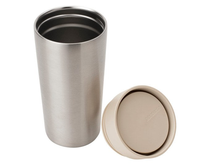 Isolierbecher von BRABANTIA in Soft Beige, 0.36 Liter, zylindrische Form aus Edelstahl mit Schraubverschluss und Gürtelclip.