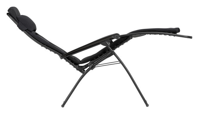LAFUMA Relaxsessel Relax 603 in Acier/Grau mit schwarzem Stahlgestell, dreilagigem AirComfort-Bezug, verstellbarer Kopfstütze und Armlehnen aus Polypropylen.