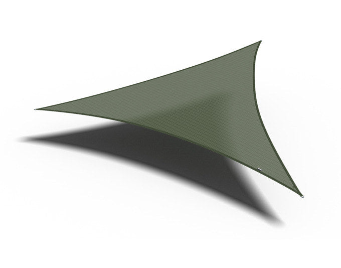 PLATINUM SUN & SHADE Sonnensegel Coolfit Triangle olive 500x500x500 cm in Olive, Grün präsentiert im Onlineshop von KAQTU Design AG. Sonnensegel ist von PLATINUM SUN & SHADE