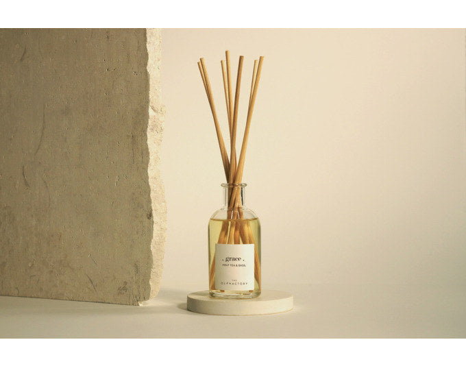 THE OLPHACTORY Raumduft Mint Tea & Basil 100 ml in Transparent präsentiert im Onlineshop von KAQTU Design AG. Duftöl ist von THE OLPHACTORY