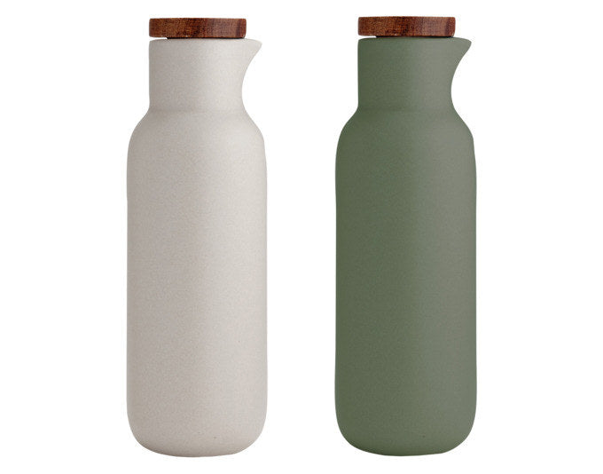 LADELLE Essig- und Öl-Set Essentials stone/salbei ø 6.2x18.3 cm in Stone, Grau, Salbei, Grün, Natur, Braun präsentiert im Onlineshop von KAQTU Design AG. Öl & Essig ist von LADELLE