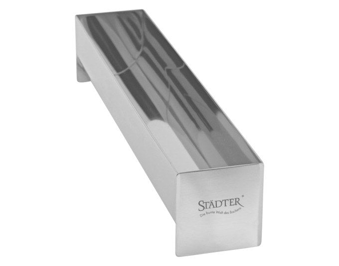 STÄDTER Pasteten-/Terrinenform Halbrund 30x6x6 cm Edelstahl in Silber präsentiert im Onlineshop von KAQTU Design AG. Backformen ist von STÄDTER