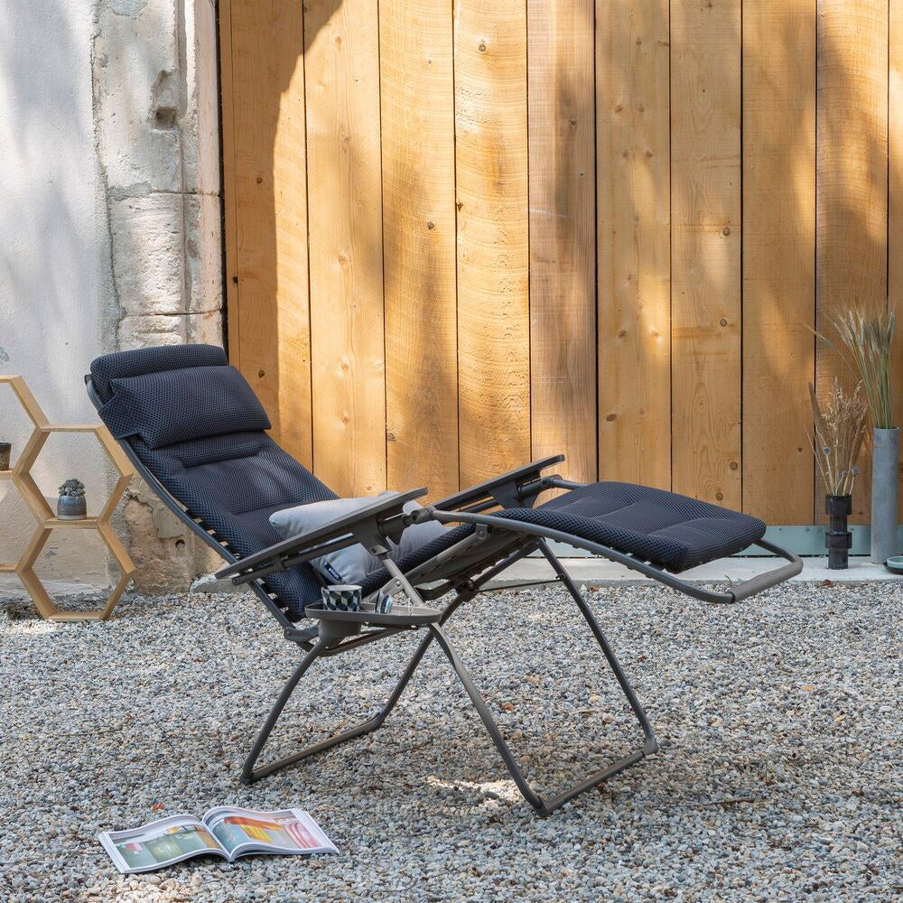 LAFUMA Relaxsessel Futura BeComfort® dark grey Gestell titane in Dark grey, Grau, Titane präsentiert im Onlineshop von KAQTU Design AG. Liegestuhl ist von LAFUMA