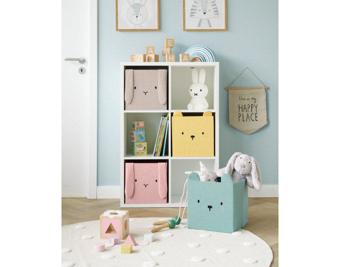 ZELLER Aufbewahrungsbox Bär gelb Musselin 28x28x28 cm in Gelb präsentiert im Onlineshop von KAQTU Design AG. Aufbewahrungsboxen ist von ZELLER PRESENT