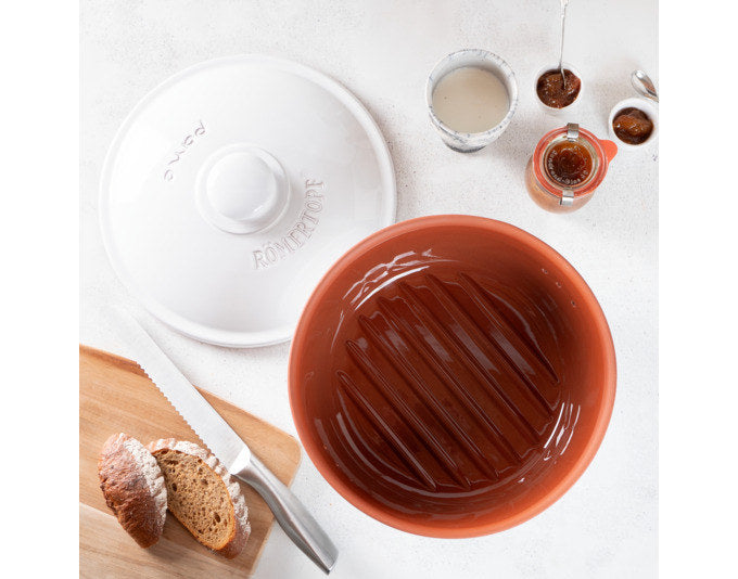 RÖMERTOPF Brottopf rund 4.5 l ø 30x18 cm weiss in Weiss präsentiert im Onlineshop von KAQTU Design AG. Brotkorb ist von RÖMERTOPF