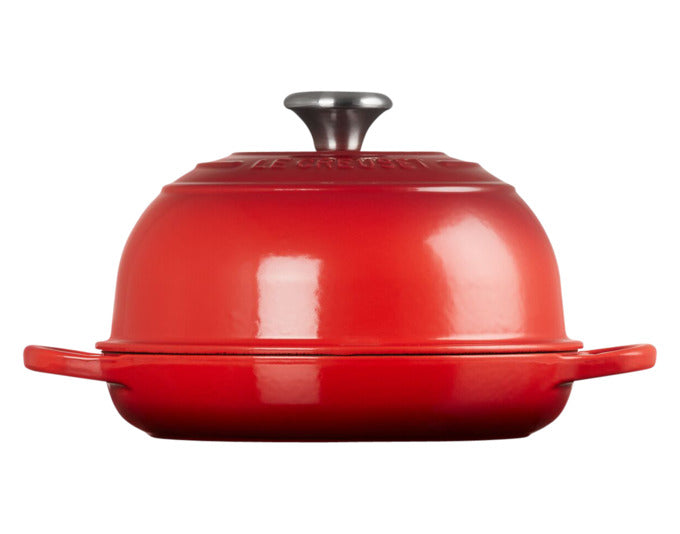 LE CREUSET Brot Bräter Signature kirschrot ø 24 cm 1.6 l in präsentiert im Onlineshop von KAQTU Design AG. Backform / Backblech ist von LE CREUSET