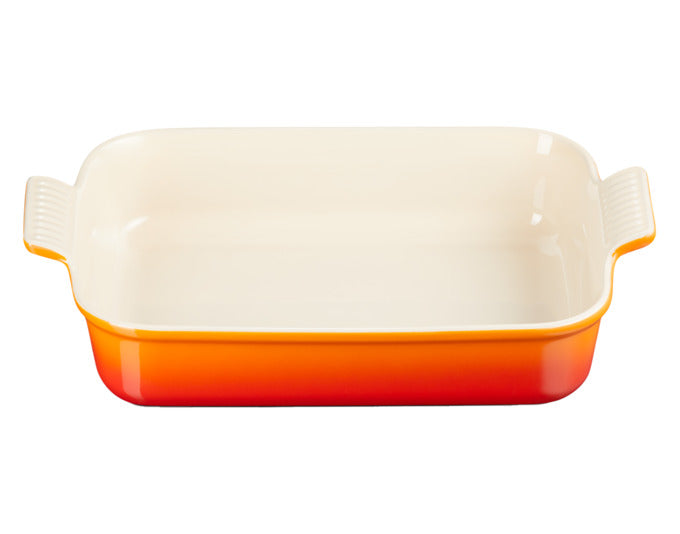 LE CREUSET Auflaufform Tradition ofenrot 32x24 cm 3.85 l in präsentiert im Onlineshop von KAQTU Design AG. Backform / Backblech ist von LE CREUSET