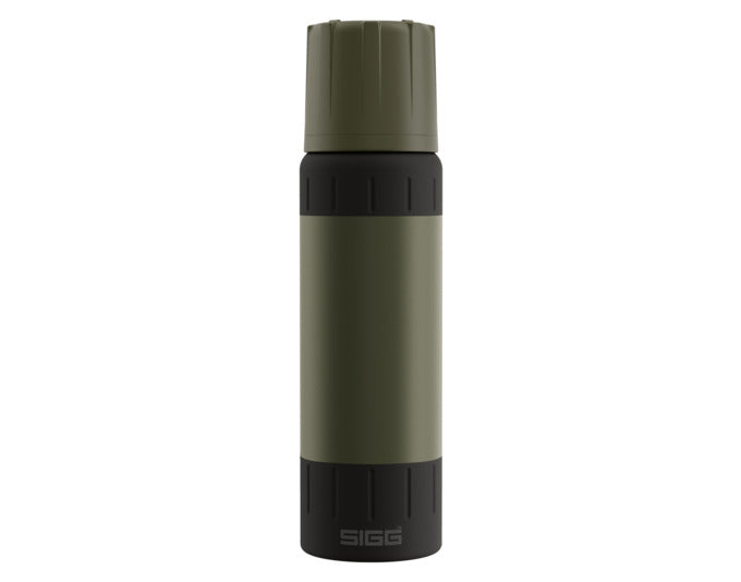 SIGG Isolierflasche Alpine Star roasted green 0.75 l in präsentiert im Onlineshop von KAQTU Design AG. Küchenhelfer ist von SIGG