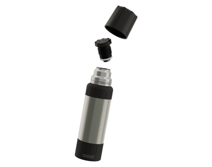 SIGG Isolierflasche Alpine Star brushed 0.75 l in präsentiert im Onlineshop von KAQTU Design AG. Küchenhelfer ist von SIGG