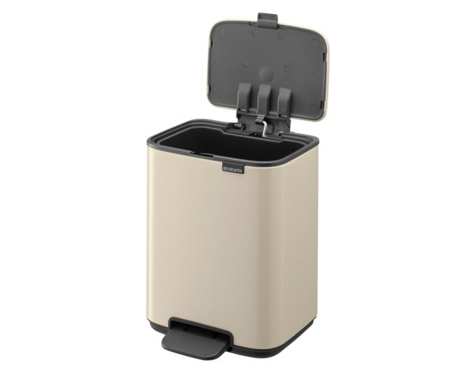BRABANTIA Treteimer Bo soft beige 4 l in präsentiert im Onlineshop von KAQTU Design AG. Mülleimer ist von BRABANTIA