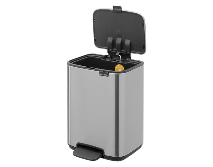 BRABANTIA Treteimer Bo matt steel FFP 4 l in präsentiert im Onlineshop von KAQTU Design AG. Mülleimer ist von BRABANTIA