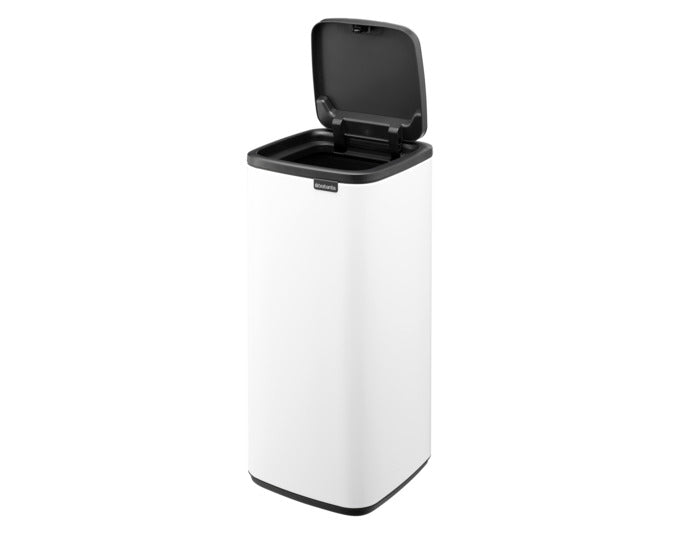 BRABANTIA Abfallbehälter Touch Bin Bo white 30 l in präsentiert im Onlineshop von KAQTU Design AG. Mülleimer ist von BRABANTIA