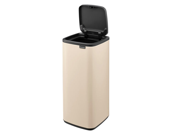 BRABANTIA Abfallbehälter Touch Bin Bo soft beige 30 l in präsentiert im Onlineshop von KAQTU Design AG. Mülleimer ist von BRABANTIA