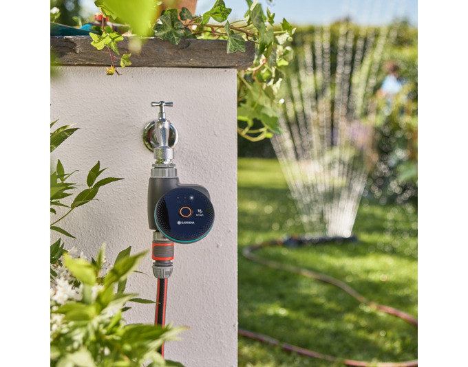 GARDENA Smart Water Control Set in präsentiert im Onlineshop von KAQTU Design AG. Bewässerungssysteme ist von GARDENA