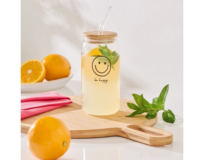 Transparentes Trinkglas mit rundem Bambusdeckel und Glastrinkhalm, 450 ml Fassungsvermögen, Höhe 15.5 cm, Durchmesser 7.5 cm, Farbton Natur/Braun.