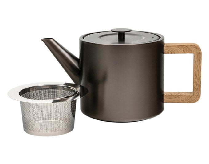 Teekanne aus gebürstetem Edelstahl in Grau mit eckigem Griff in Eichenholzoptik und herausnehmbarem Teefilter, Fassungsvermögen 1.1 Liter.