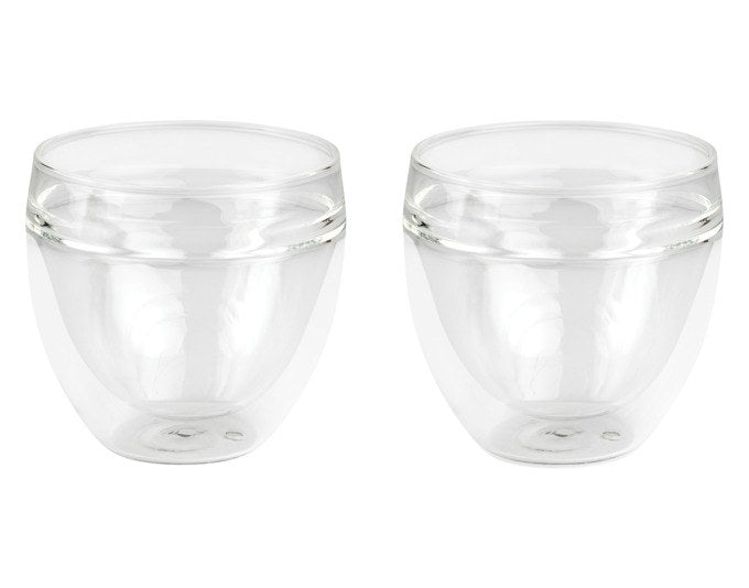 Zwei transparente, doppelwandige Teebecher aus Borosilikatglas von BREDEMEIJER, je 0.2 Liter Fassungsvermögen, mit einwandigem Trinkrand.