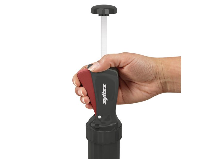 ZYLISS Vermicelles-Presse in Schwarz und Rot mit Trommel und ergonomischem Griff, kompaktes Küchenwerkzeug zur Teigverarbeitung.