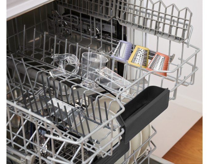 Schwarze MOULINEX Trommelraffel Fresh Express Twist DK8638E0 mit drei silbernen Edelstahlkegeln und Kunststoff-Frontseite auf weissem Hintergrund.