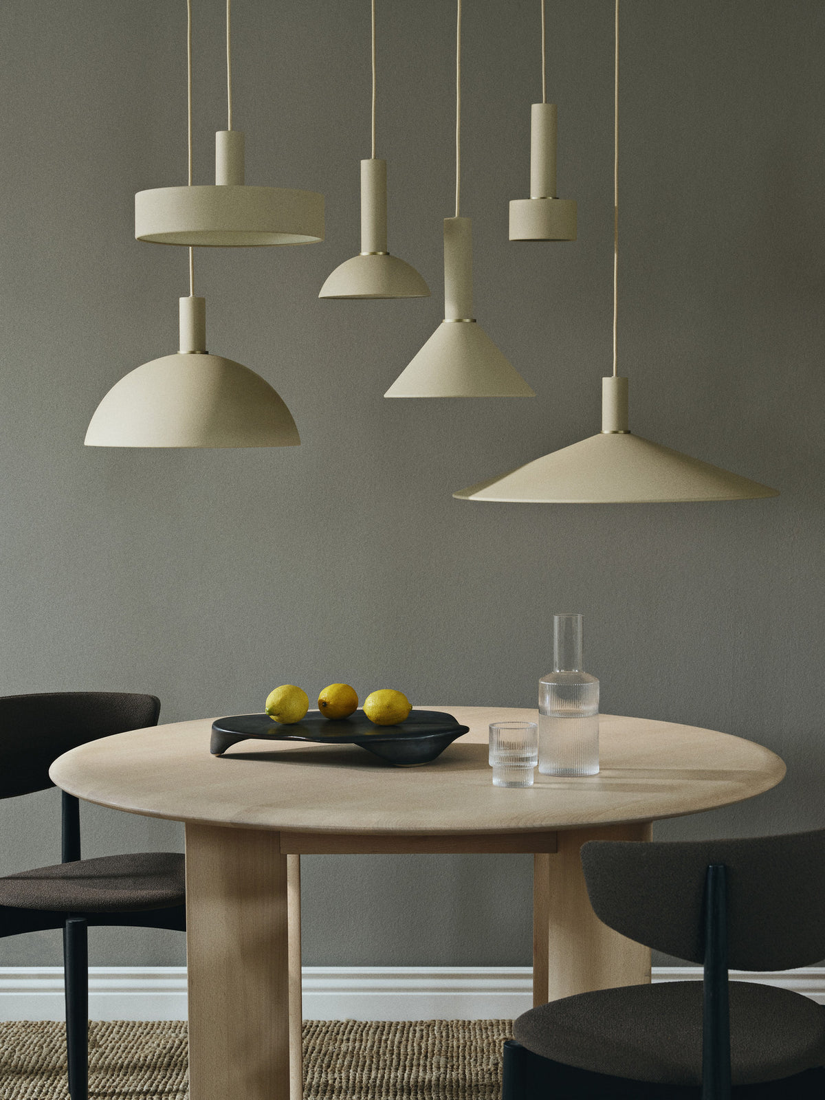 Collect Lampenschirm Cone in Kaschmir präsentiert im Onlineshop von KAQTU Design AG. Lampenschirm ist von Ferm Living