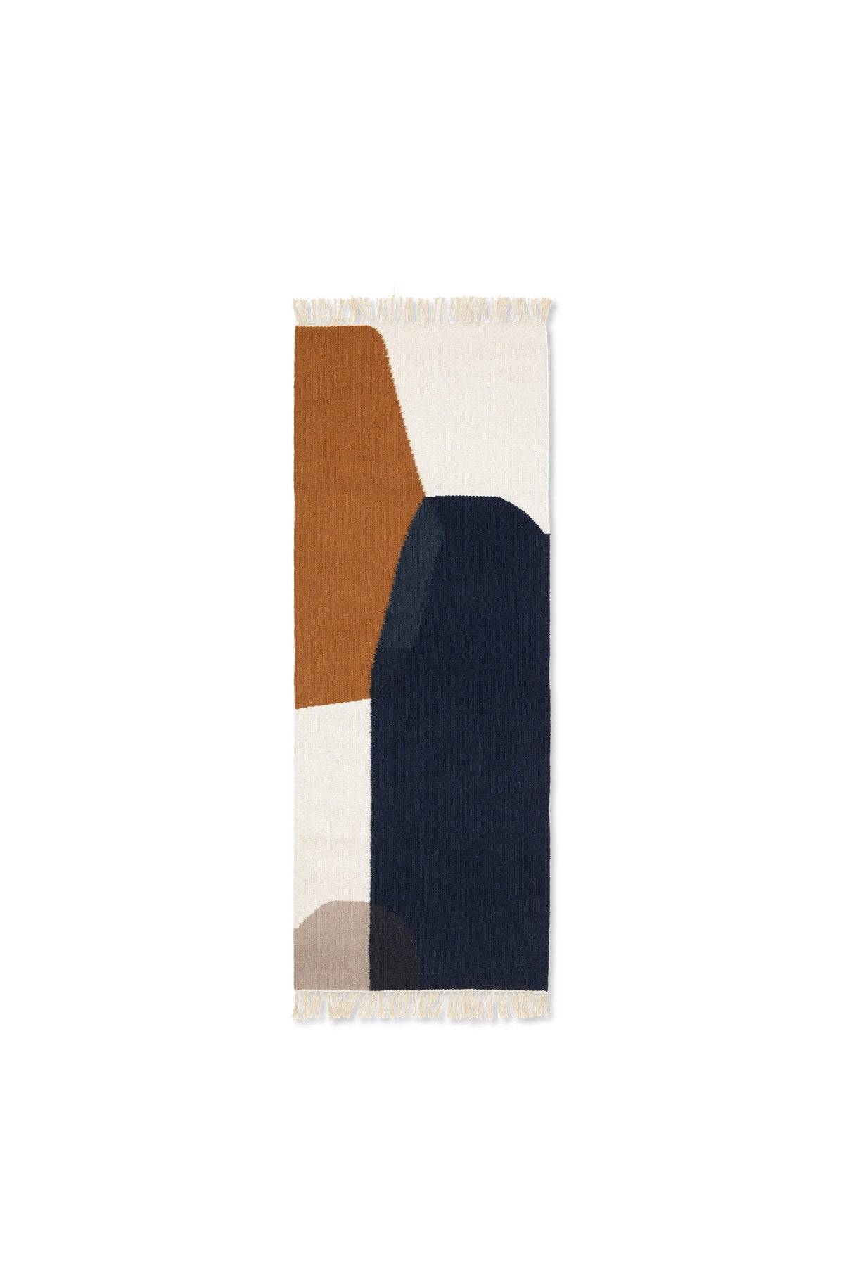 Mehrfarbiger Kelim Läufer von Ferm Living aus 80% Wolle und 20% Baumwolle, handgewebt mit geometrischen Mustern, 180 x 70 cm, flache Webstruktur.