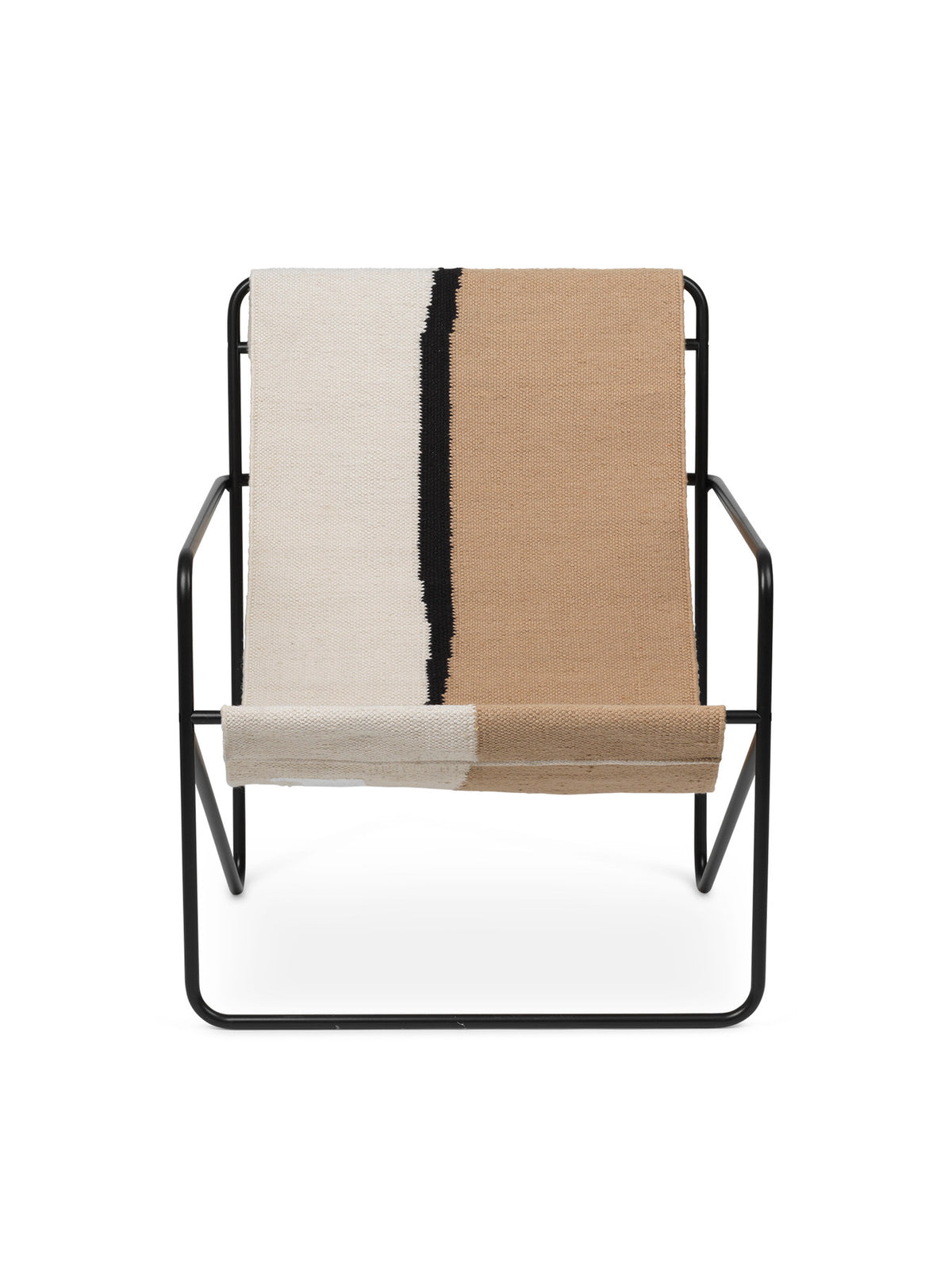 Desert Loungestuhl in Schwarz/Soil präsentiert im Onlineshop von KAQTU Design AG. Outdoor-Sessel mit Armlehnen ist von Ferm Living